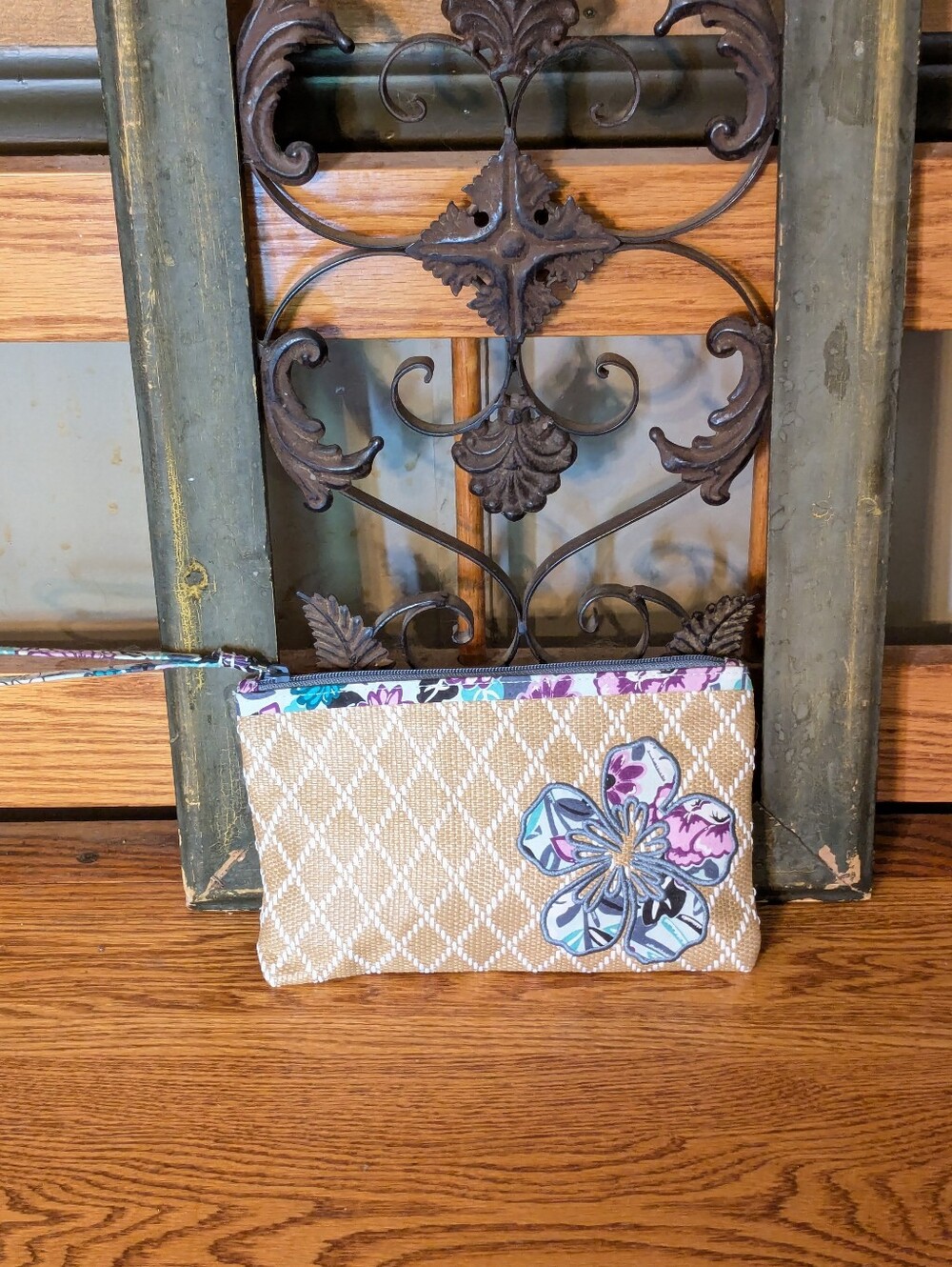 Vera Bradley Beach Wristlet Bag